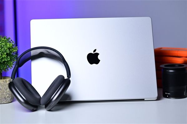 Touch screen, OLED, M7 chip all coming! Apple's wave of new Mac products on the way