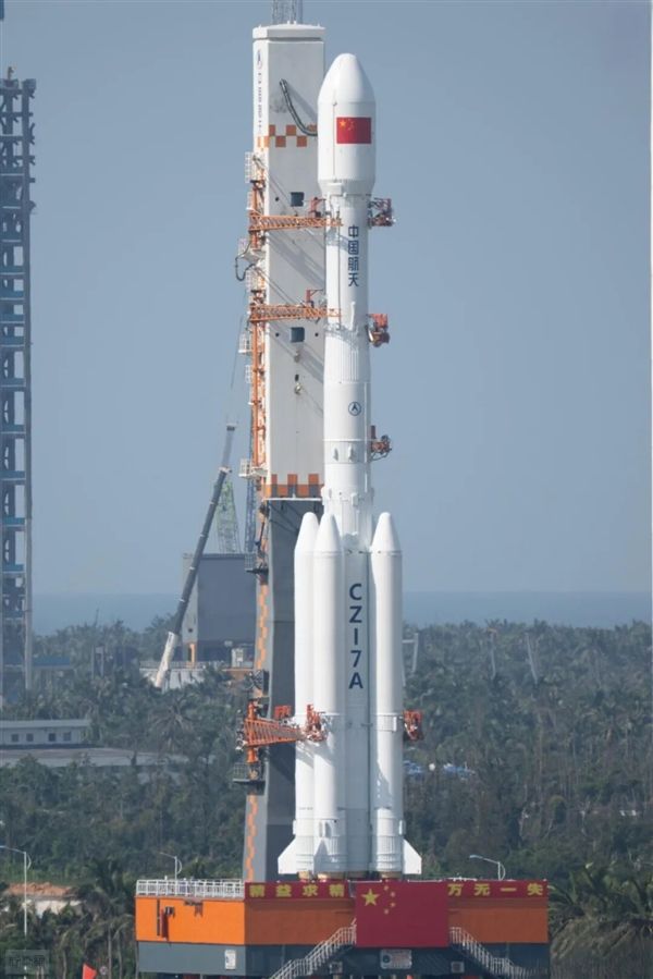 Long March 7A rocket transported into position: Two-day countdown to launch!