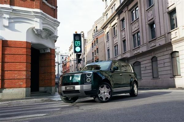 Harmony Intelligent Mobility's first boxy model, real-life photos of the Stelato G9 leaked: Dark green color scheme exudes a strong leisure-travel vibe.