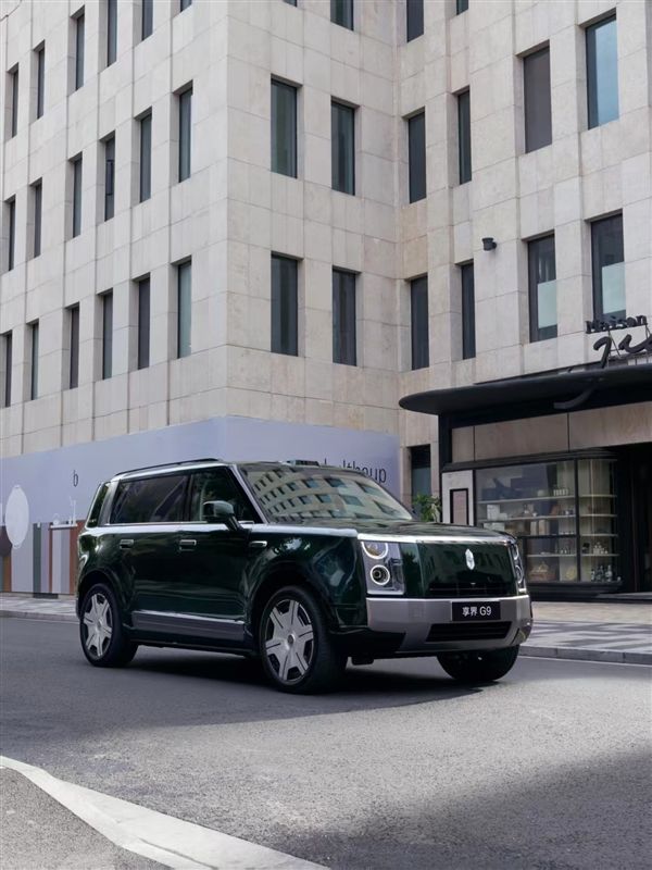 HarmonyOS Smart Mobility's first boxy SUV: Xiangjie G9 real-life images revealed, dark green paint exudes leisure-travel feel