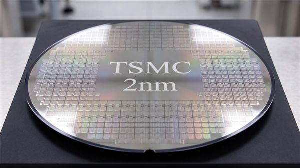 Demand skyrockets 4 times! TSMC's 2nm capacity explodes: single factory monthly output of 20,000 wafers hits new high