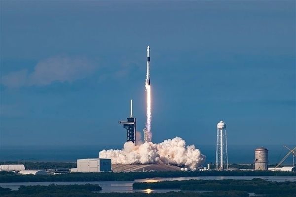 SpaceX 市值从3万亿跌到1.6万亿美元 首份财报说了什么？