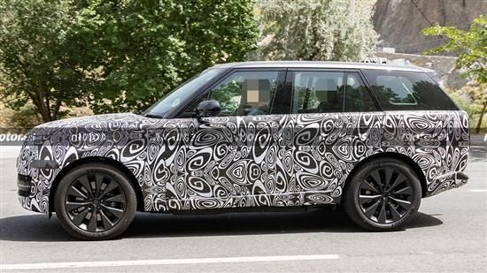 Exterior gets a major makeover! New Land Rover Range Rover spy shots revealed: 112kWh electric version paired with BMW V8