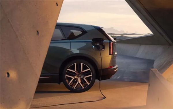 Benchmarking against diesel vehicles! Geely's solid-state battery targets 500Wh/kg: aiming for a range of over 1,000 kilometers.