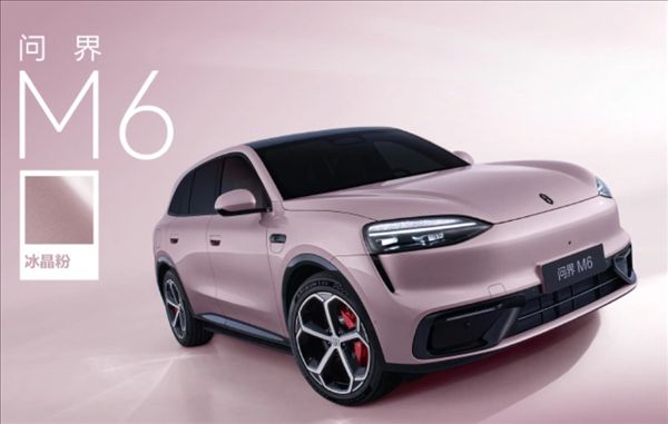 Fresh and stunning! The AITO M6 adds a new Ice Crystal Pink color option: featuring a 3C2B five-coat painting process.