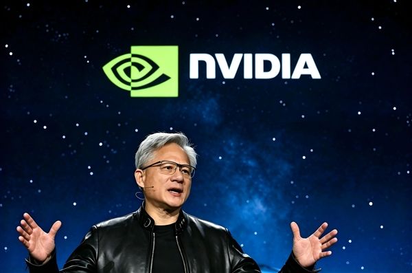 In just two and a half years, NVIDIA's revenue is expected to reach $1 trillion: the biggest shovel seller in AI.