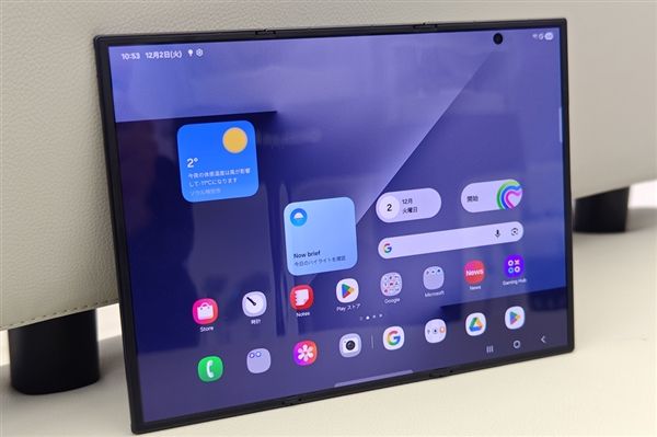 The ultimate form of tri-folding! Huawei Mate XT 2 understands ergonomics better: more comfortable to use than Samsung.