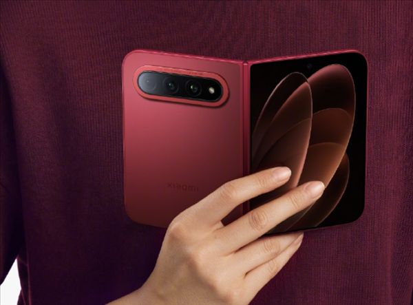 Xiaomi 18 Fold Three Major Debuts: Xuanjie 03 + ChangXin LPDDR6 Memory + HyperOS 4